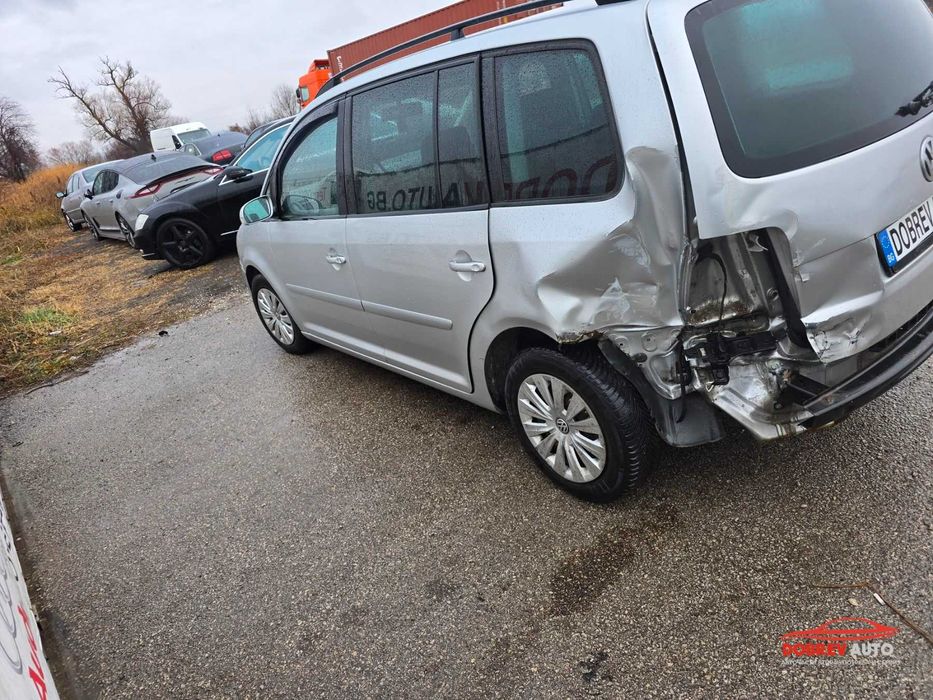 **САМО НА ЧАСТИ*** VW Touran 2.0tdi, ръчни скорости, ляв волан