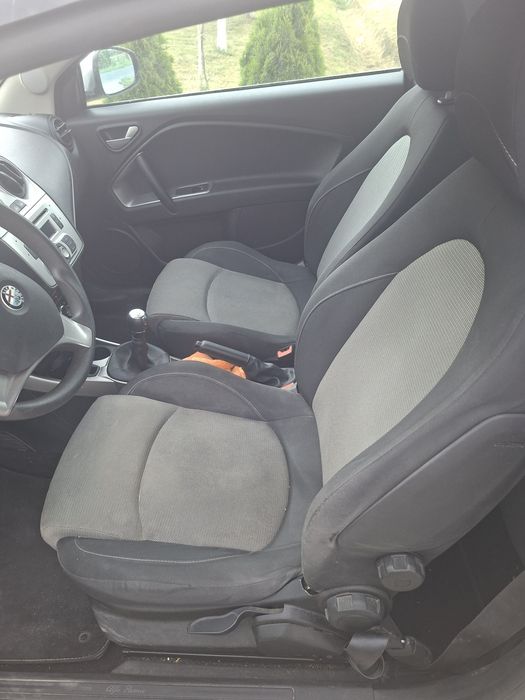 Vând Alfa Romeo MiTo – 2011 – 1.3 MultiJet Diesel – 95 CP