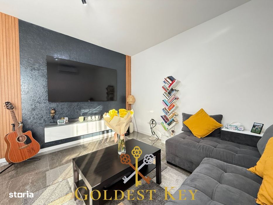Apartament generos cu 2 camere, balcon, debara si parcare