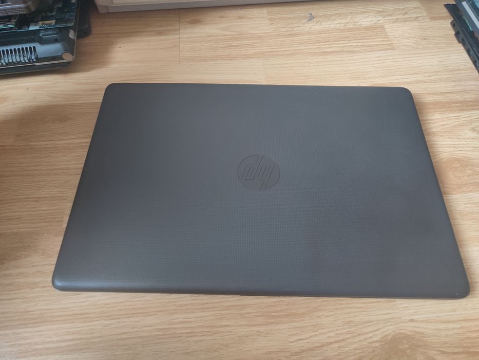 Carcasa Completa + Tastatura + Balamale - HP  17-BS