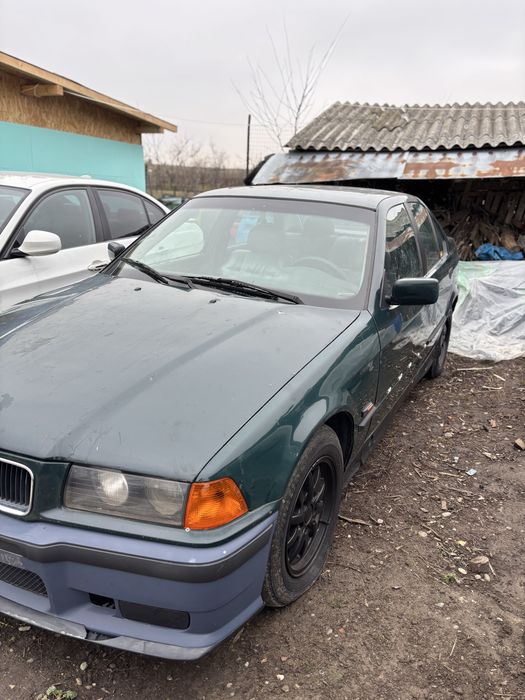 Dezmembrez bmw e36