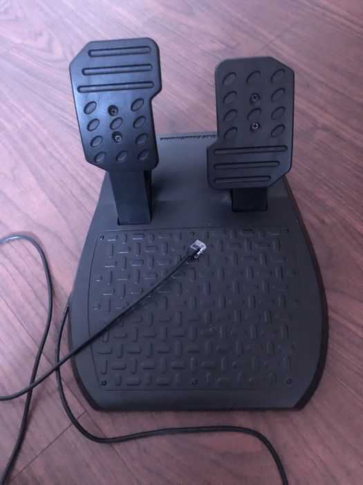 vand volan de xbox/Pc nou