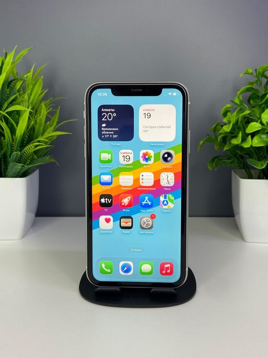 Телефон Apple iPhone 11 128GB