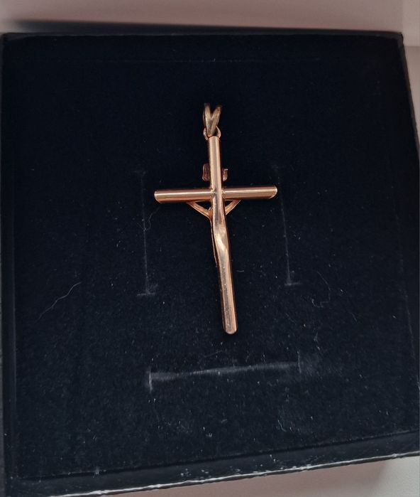 Pandantiv cruciulița aur 14k 3.25gr / 1.625lei