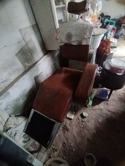 Продается надёжноё стомотлогическое кресло то есть установка УС-01-100