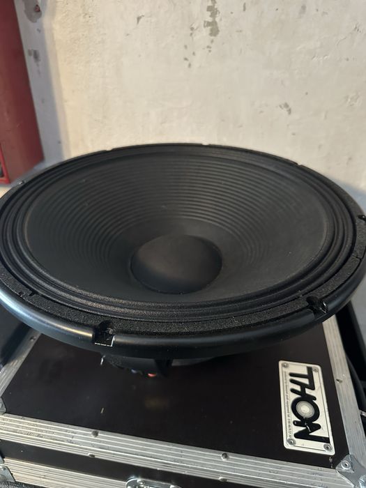 Difuzor RCF LF18G401