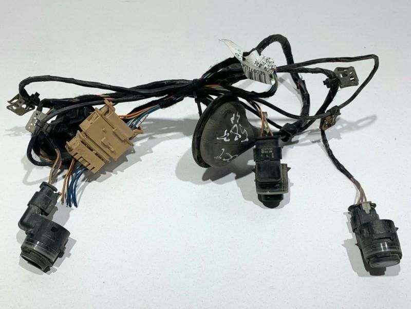 Senzori parcare cu instalatie spate Skoda Octavia 3 5E0971104A Berlina