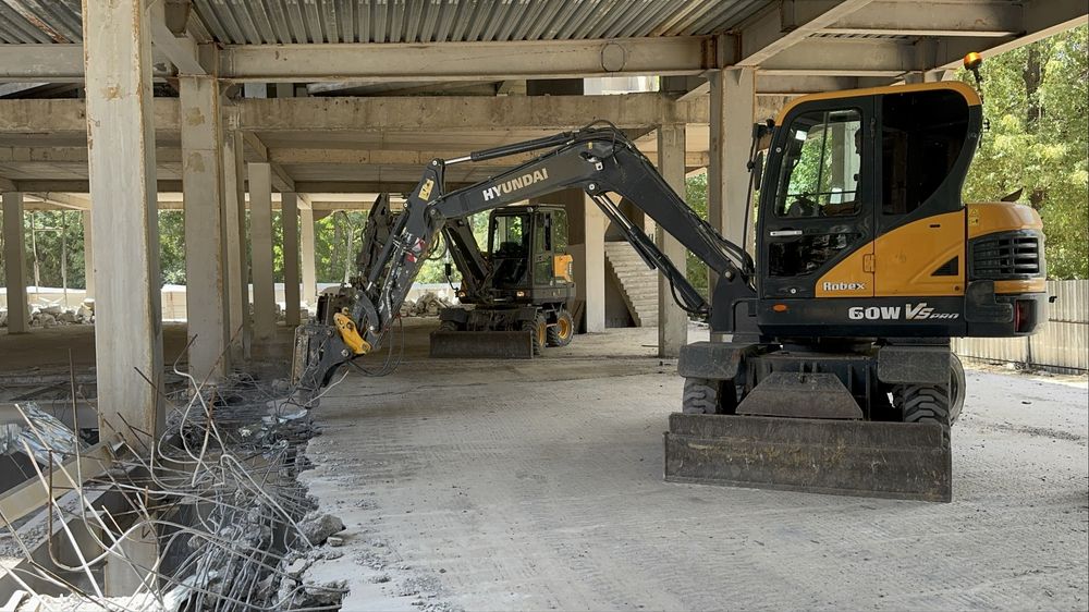 Экскаватор малютка