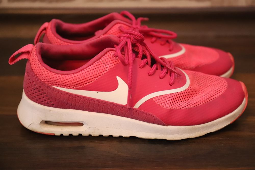 Маратонки Nike 37.5