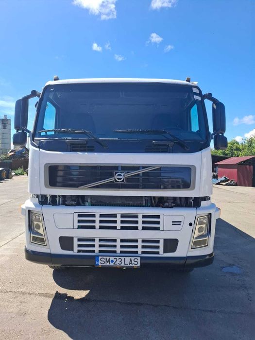 Volvo 8X4 de vanzare