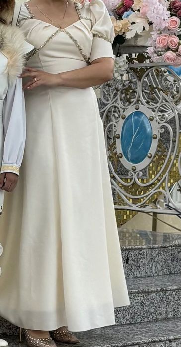 Вечерний платье б/у продаются