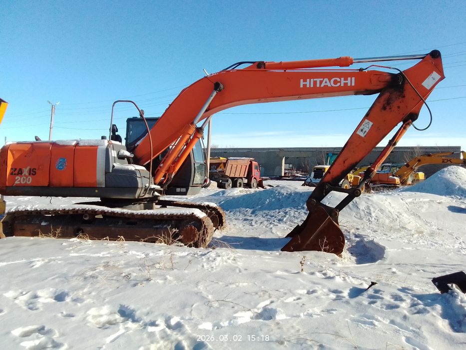 Экскаватор HITACHI