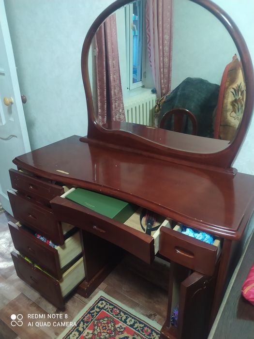 Комод с зеркалом тримо