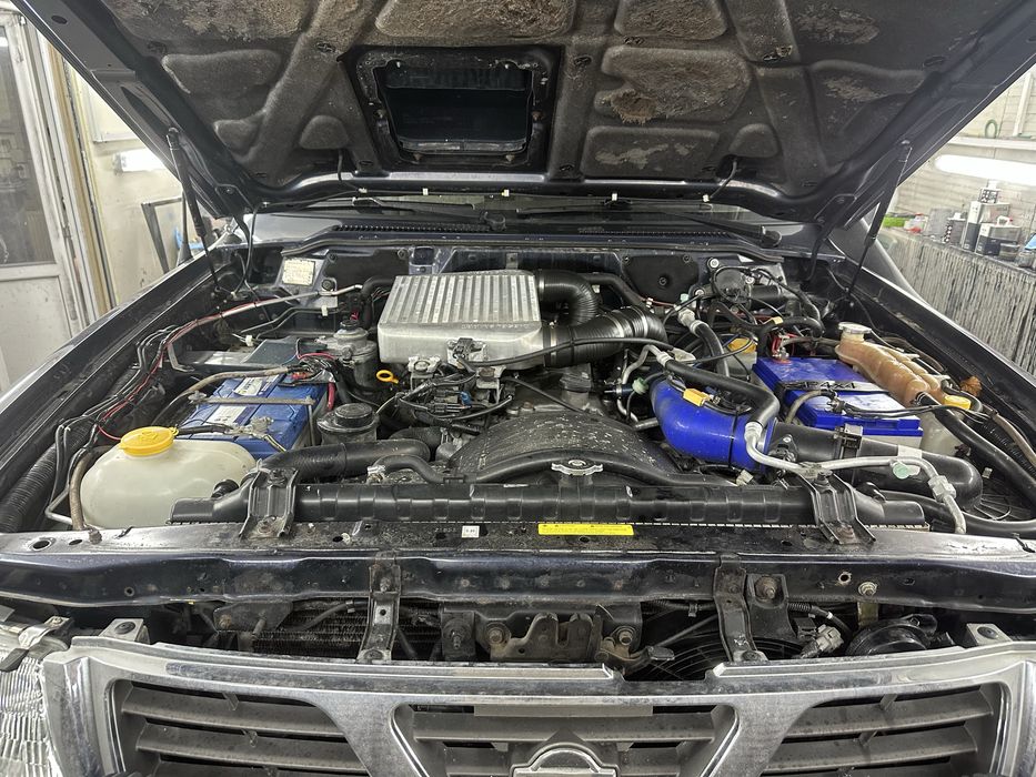 Dezmembrez motor 3.0 zd30 Nissan patrol y61