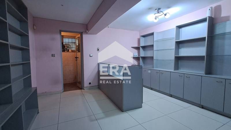 Дава се под наем Магазин в Варна, Окръжна болница - 25 кв.м за 205 € - Снимка #2