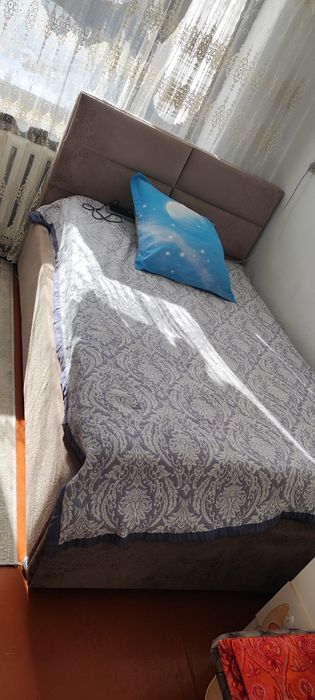 Кровать двуспальная