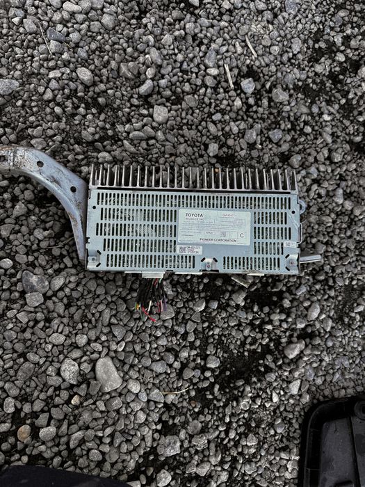 Усилител на лексус рх 350  магнитола