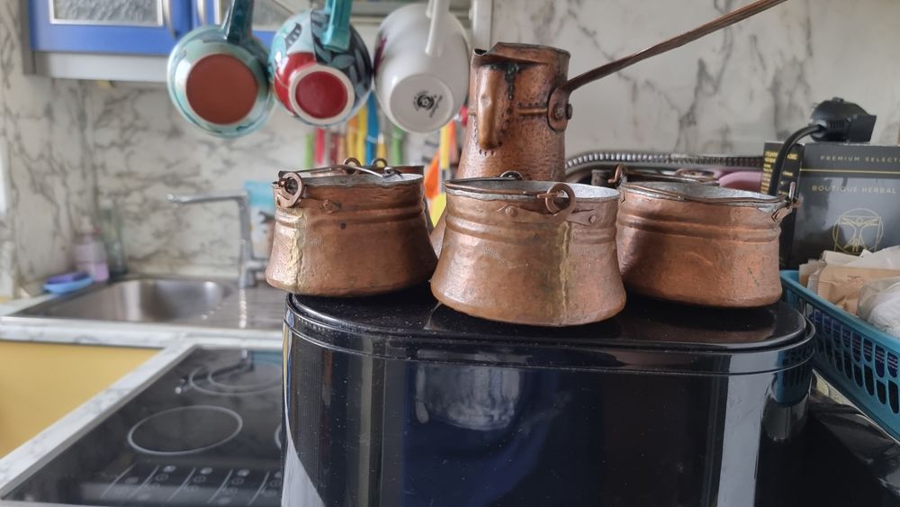 Продавам медни съдове