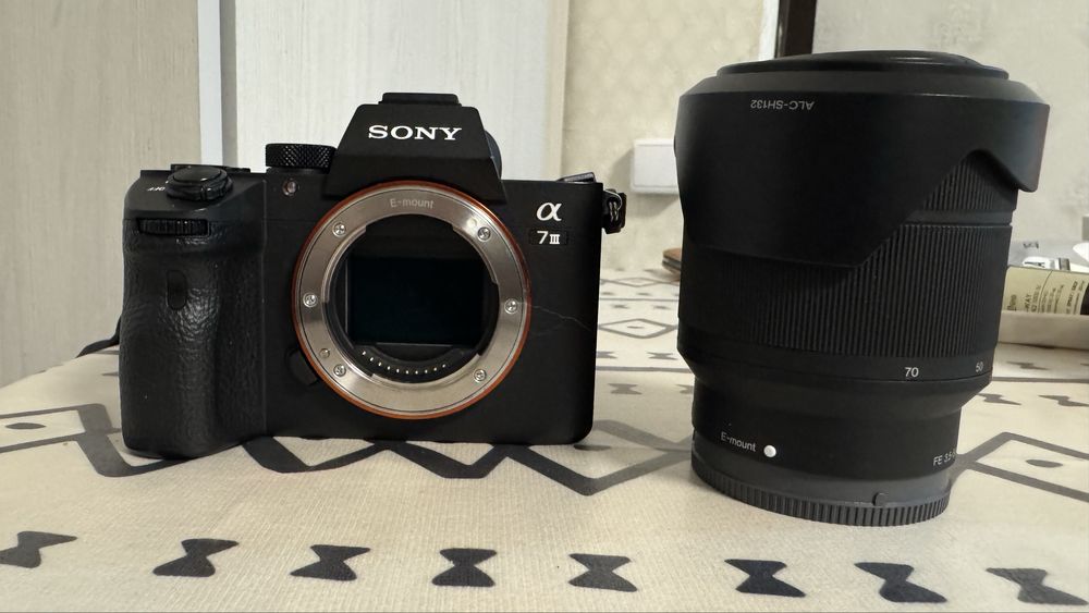 Sony A7 III + объектив 28–70 мм (отличное состояние)