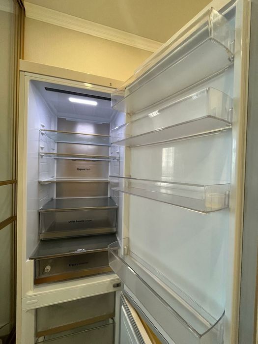 Продам холодильник новый