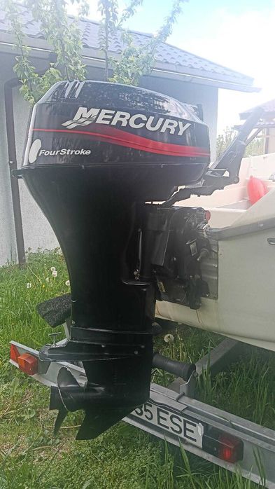 motor barca Mercury 25cp, 4 timpi cisma lunga 190 ore functionare fabricat 2005, inmatriculat in Romania