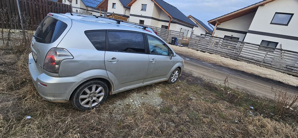 Vand sau schimb Toyota Corolla Verso