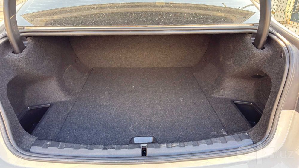 BMW i3 35L 2023 yil srochna 1 tadona qogan