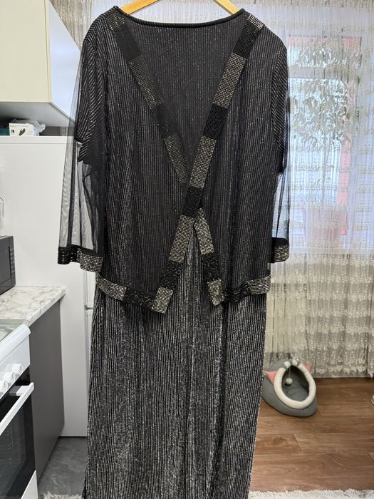 Продам платья и брюки