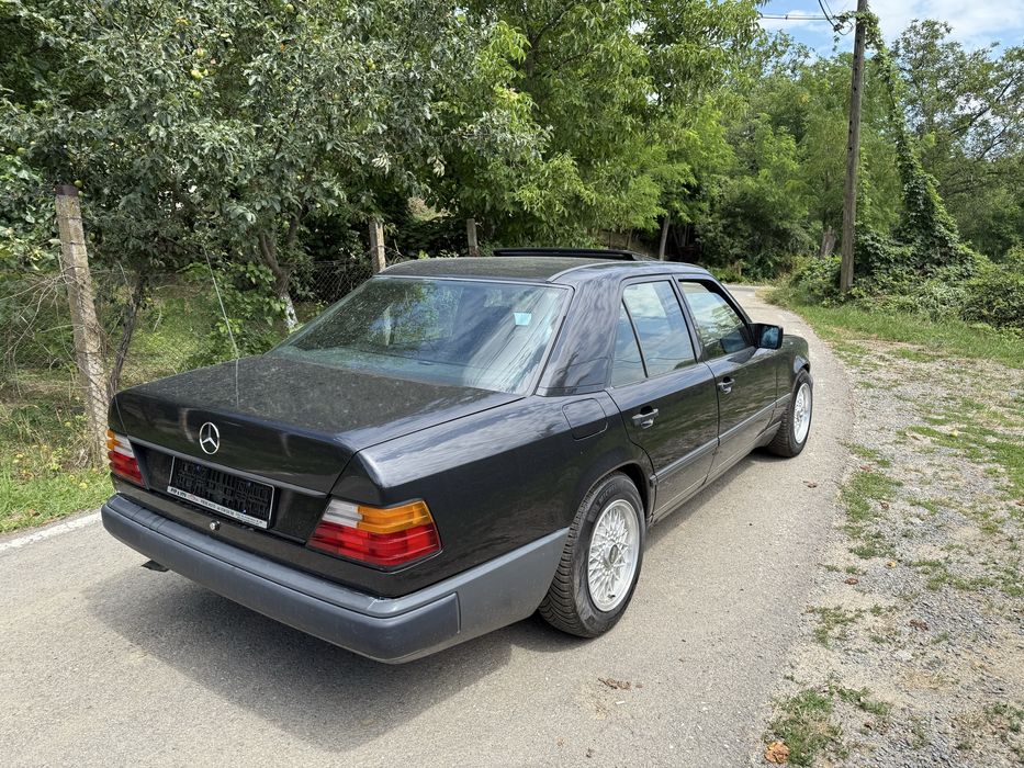 MERCEDES-BENZ E-Class 1987 — imagine 3