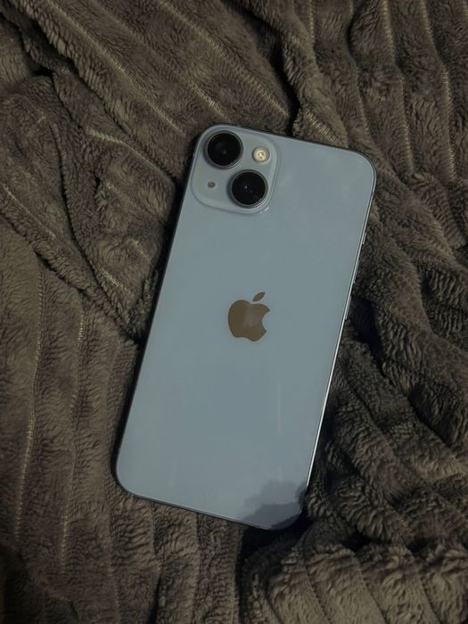 Продам Iphone 14