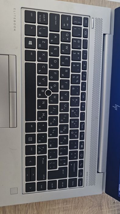 HP elitebook 745 G5 лаптоп