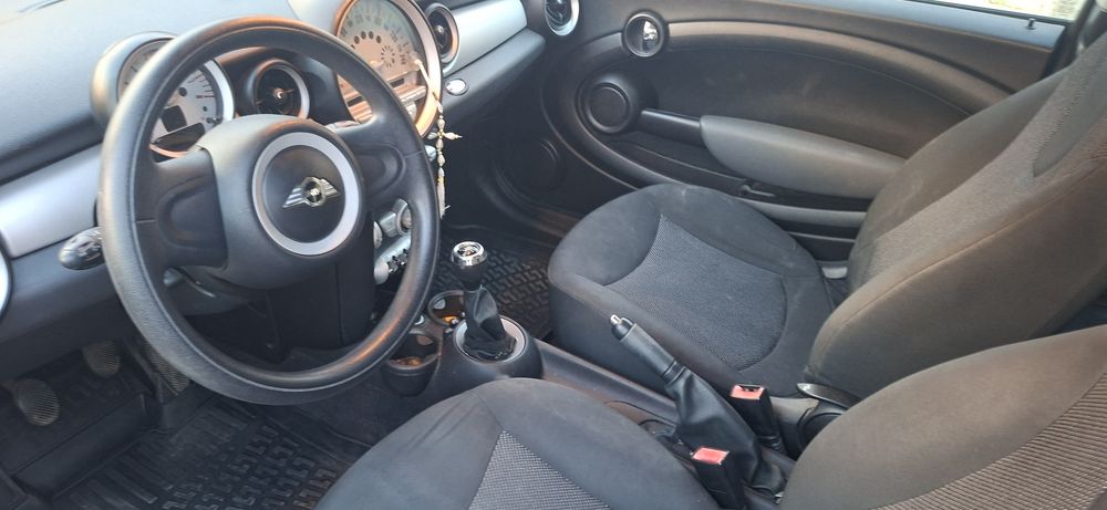 Продавам Mini  Cooper  R56