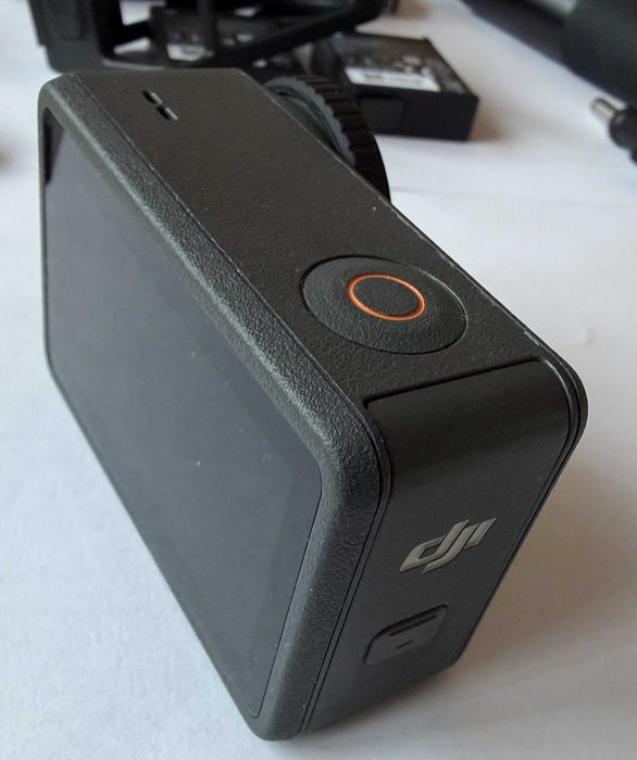Camera video sport DJI Osmo Action3 Adventure Combo