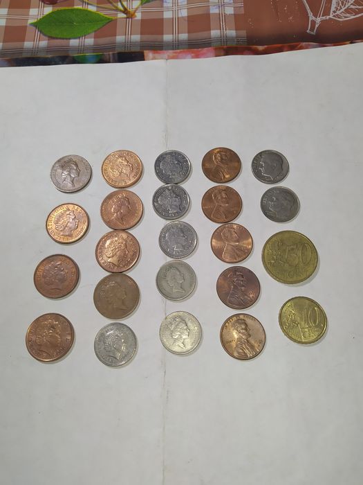 Элизабетта 2 Чи ва СССР тангалари