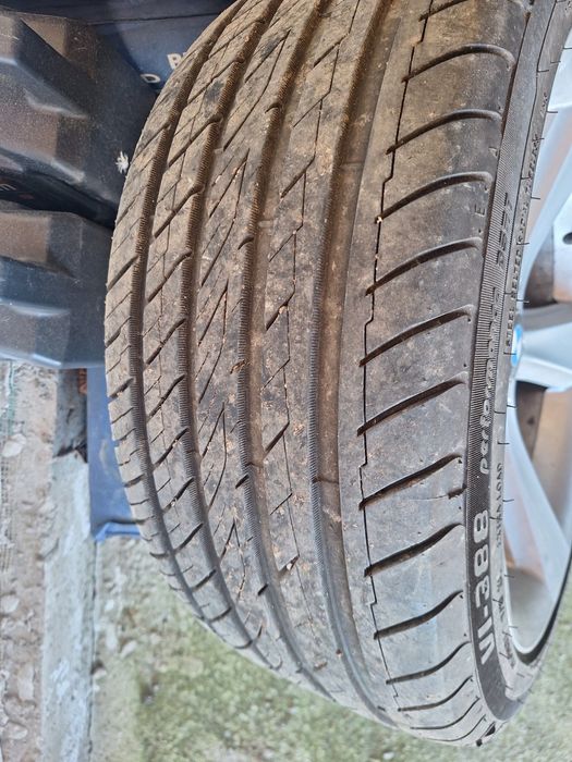 Гуми с джанти за Бмв 18-ки style 128