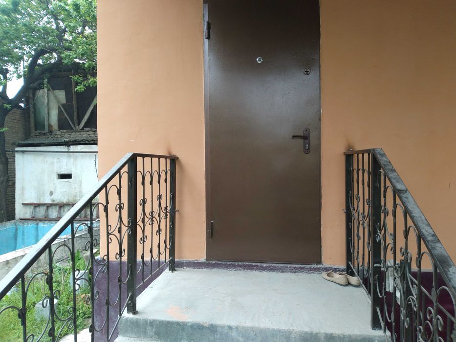 Продается дом с участком