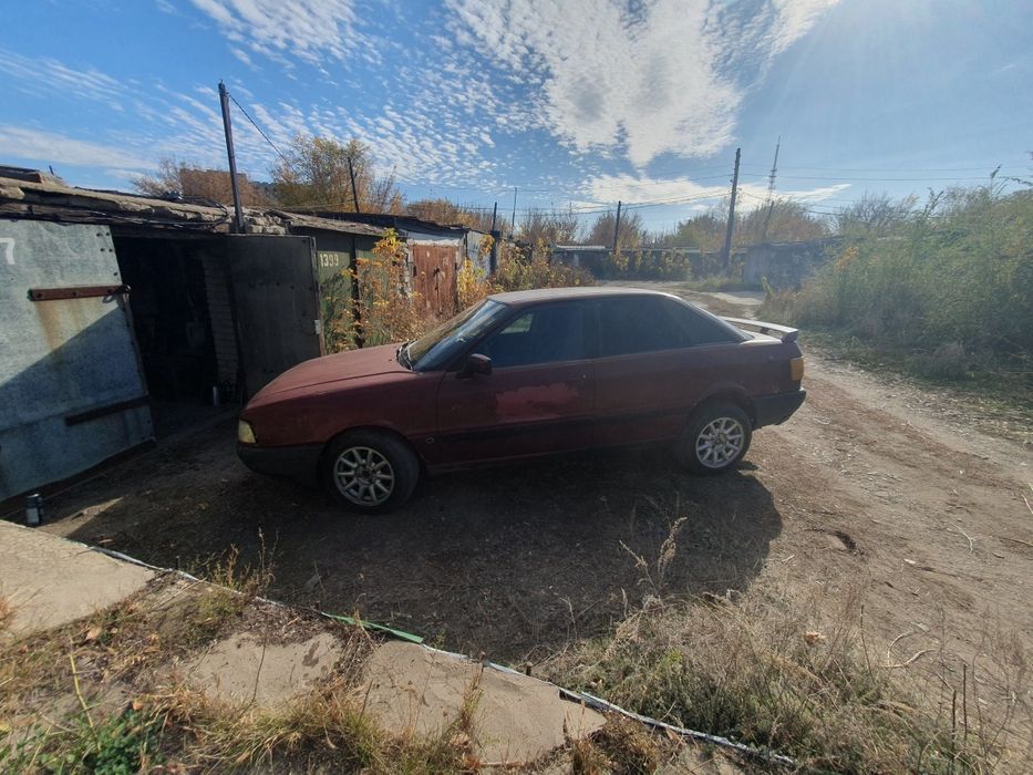 Продам машину аудио 80