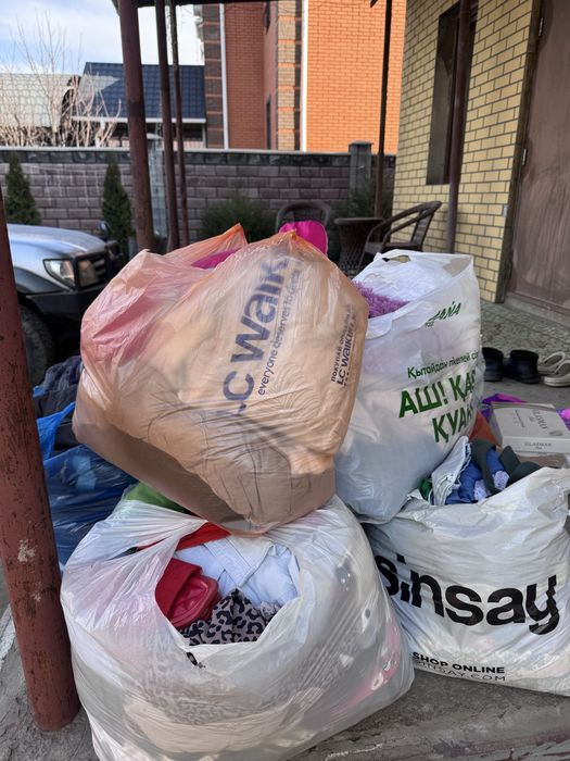 Отдам вещи 7000 женские и детские