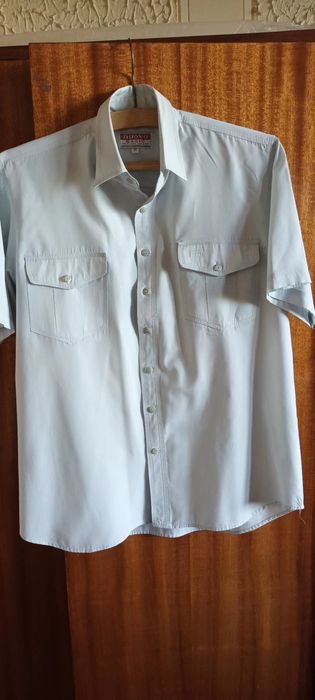 Camasi pentru barbati marimea  38 si 40/41