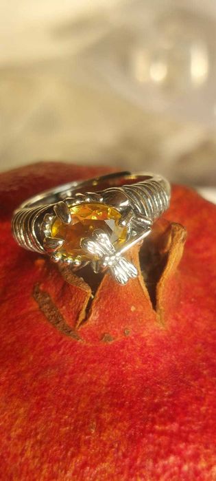 Пръстени с естествени камъни цитрин