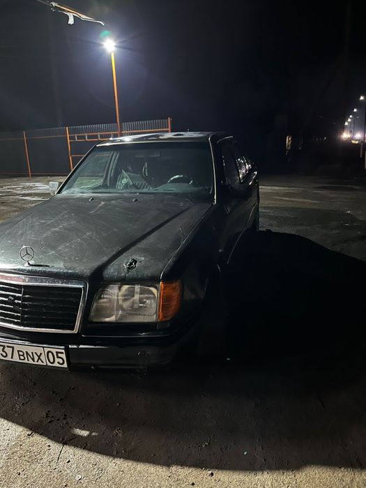 Продам 124 мерседес