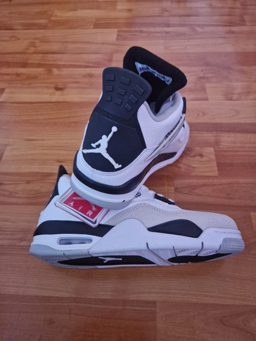 Jordan patru Military Black