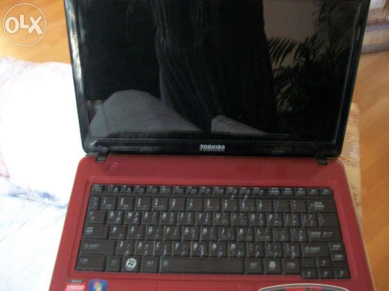 лаптоп Тошиба
