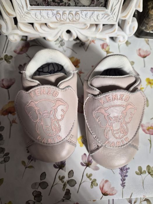 Дрешки за момиче 0-3 ; 0-6 месеца Guess Буйки Kenzo