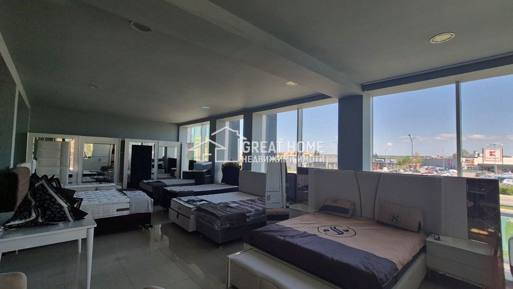 Продава се Магазин в Търговище, Запад 3 - 600 кв.м за 1667 €/кв.м - Снимка #4