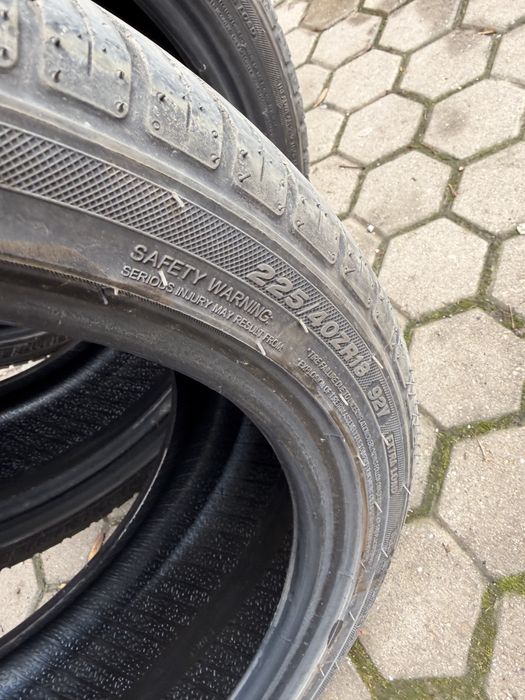 225/40/18 Goodride летни