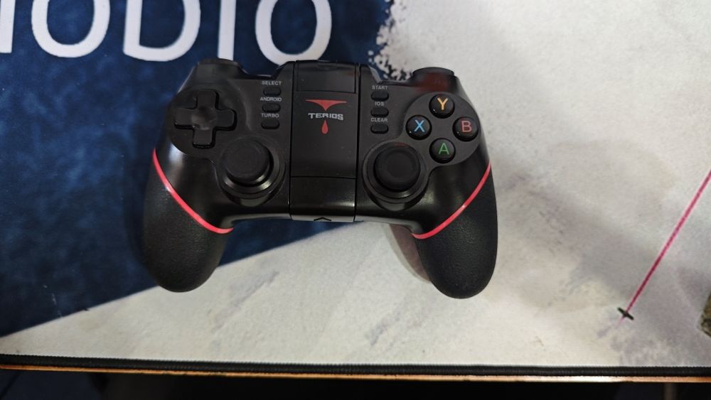 Универсальный беспроводной геймпад Terios T-6 (Bluetooth)
