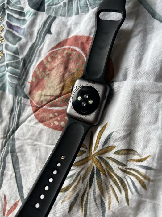 Продаются apple watch series 3 42mm