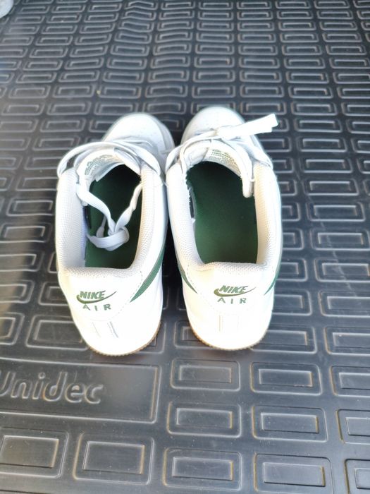 Кроссовки Nike air