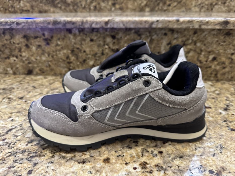 Hummel  маратонки 37 номер